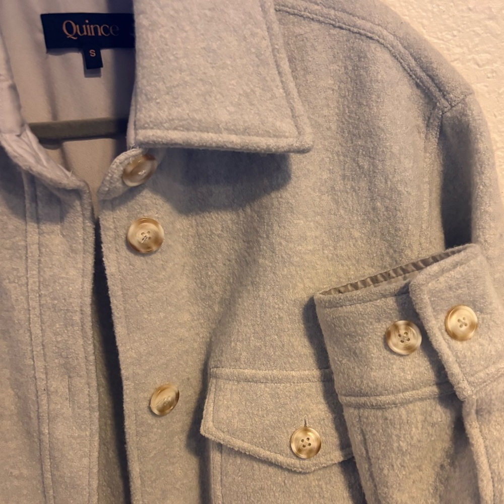 Quince 100% Merino Wool Shirt Jacket Shacket Light Gray Heather Size Small EUC - Picture 9 of 12
